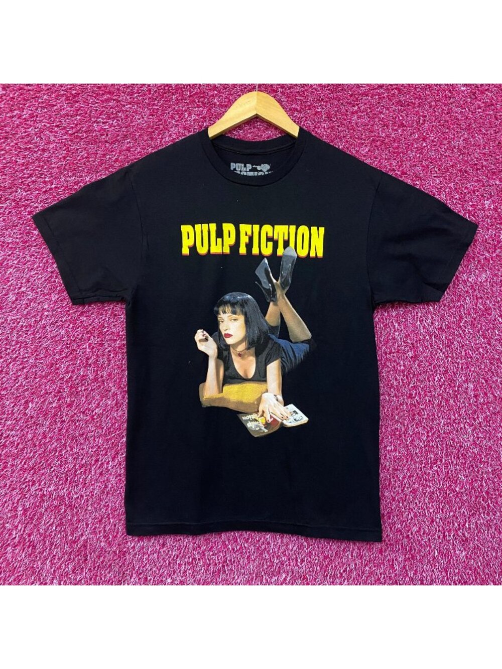 Pulp Fiction Uma Thurman's Mia Wallace Movie Poster Tee Small